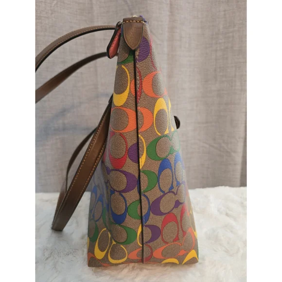 Coach City Tote In Rainbow Signature Canvas. & Matching Sunglasses Case - Picture 8 of 13